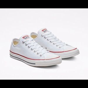 Size 9 woman converse for sale. Worn twice.